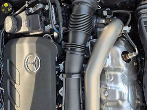 Used 2026 Mercedes-Benz GLB 250 image 21