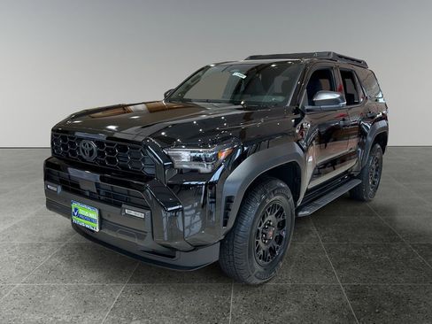 Used 2025 Toyota 4Runner TRD Off-Road Premium AWD/4WD image 3