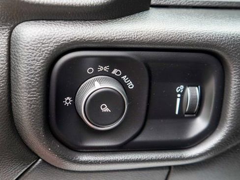 Used 2024 RAM 2500 Tradesman w/ Snow Chief Group AWD/4WD image 18