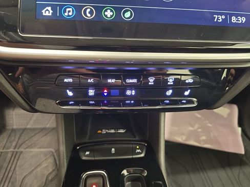 Used 2023 Chevrolet Bolt EUV LT w/ Comfort Package FWD image 23