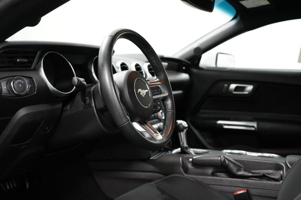 Used 2019 Ford Mustang Coupe RWD image 15