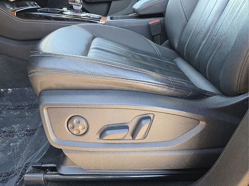 Used 2023 Audi Q5 2.0T Premium Plus image 25