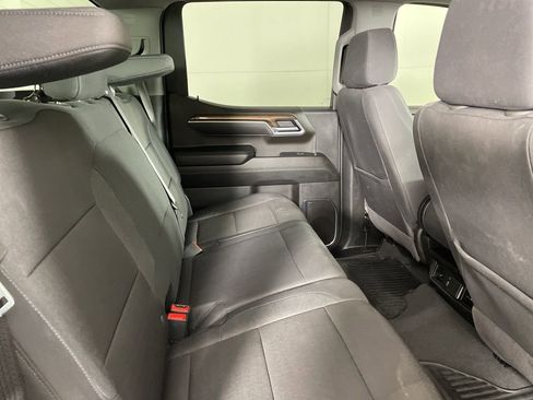 Used 2025 Chevrolet Silverado 1500 RST image 16