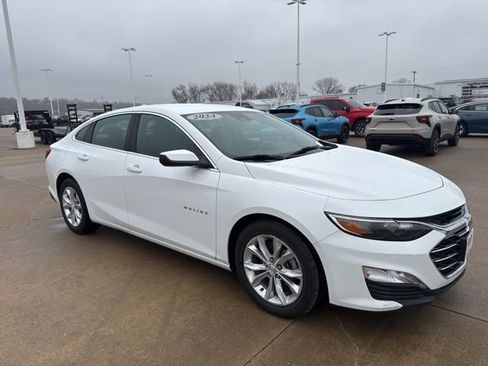 Used 2024 Chevrolet Malibu LT image 1