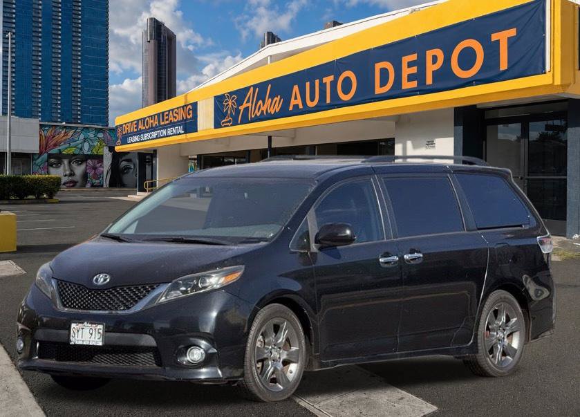 Used 2016 Toyota Sienna SE FWD image 1