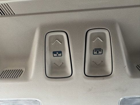 Used 2020 Ford Escape Titanium w/ Titanium Premium Package 2.0 image 29