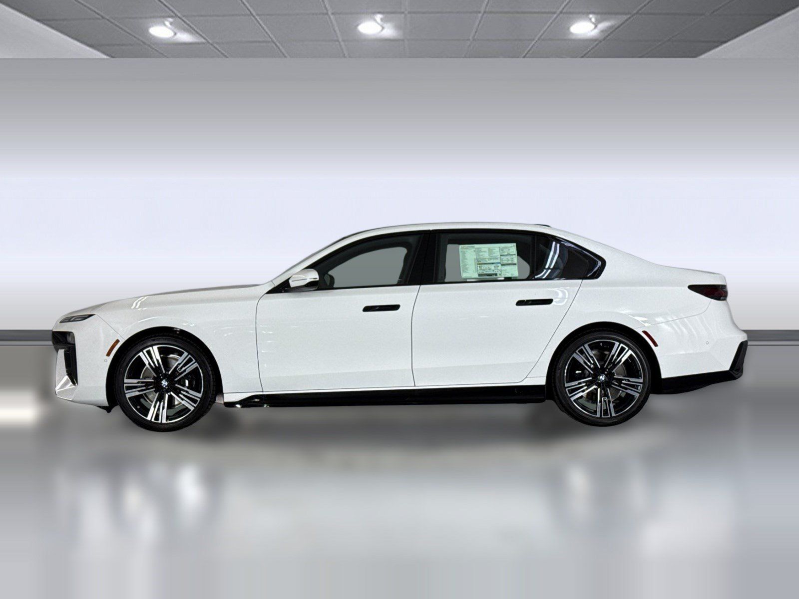 Used 2026 BMW i7 xDrive60 w/ M Sport Package RWD image 2