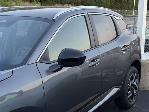 New 2026 Nissan Kicks SV FWD image 23