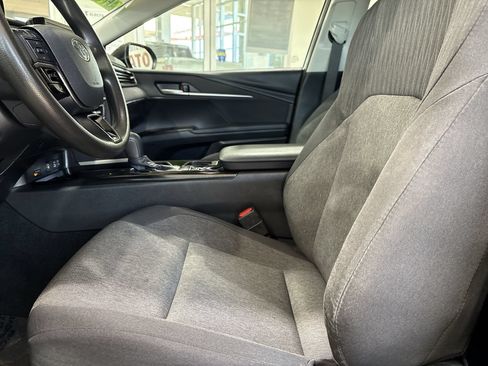 Certified 2025 Toyota Camry LE FWD image 11