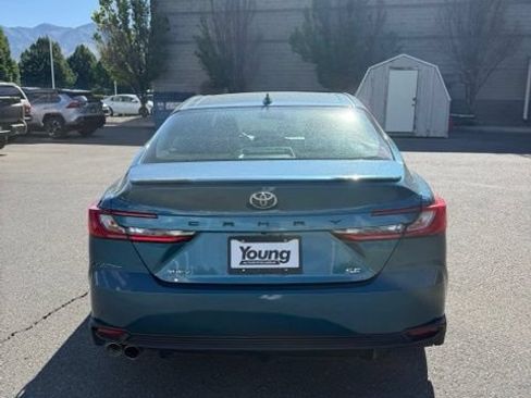 Used 2025 Toyota Camry SE w/ Convenience Package FWD image 7
