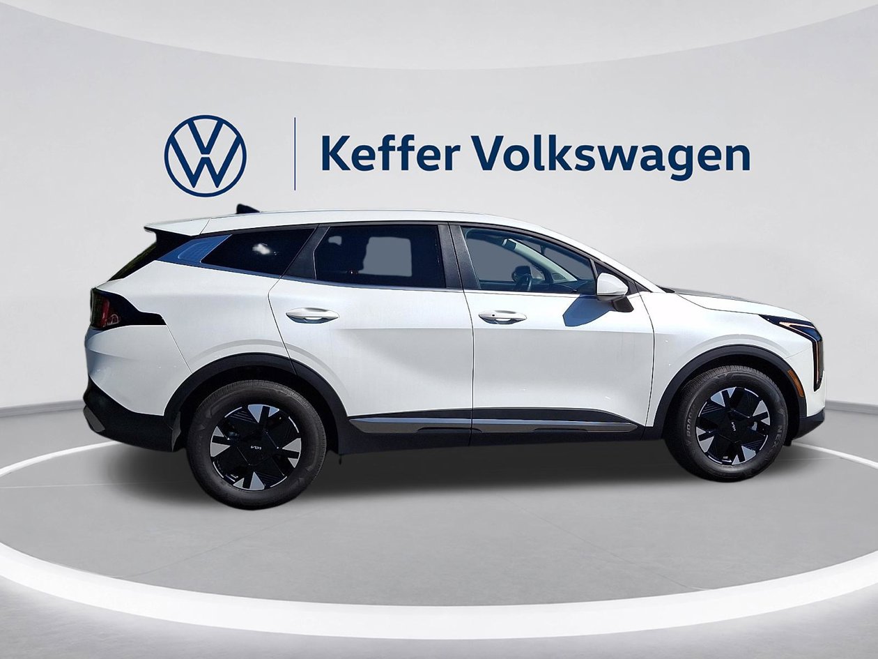Used 2026 Kia Sportage LX FWD image 7