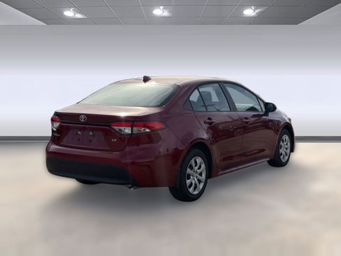 Used 2026 Toyota Corolla LE FWD image 8