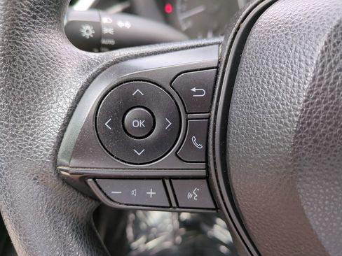 Used 2021 Toyota Corolla LE FWD image 22