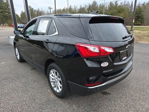 Used 2020 Chevrolet Equinox LT w/ Driver Convenience Package image 24