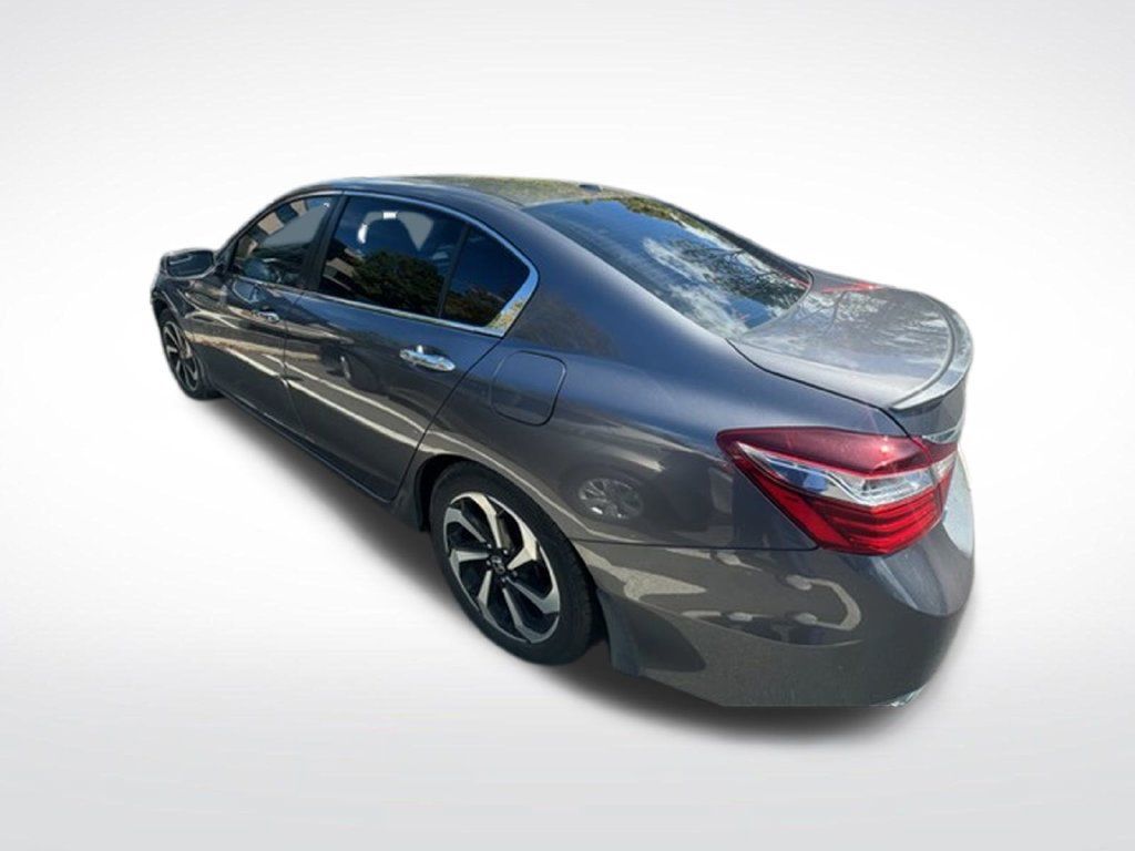 Used 2016 Honda Accord EX image 3