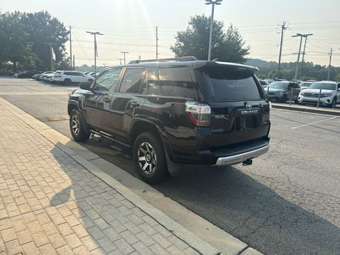 Used 2019 Toyota 4Runner TRD Off-Road AWD/4WD image 24