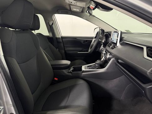 Used 2025 Toyota RAV4 LE FWD image 27