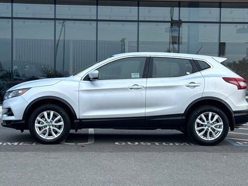 Certified 2022 Nissan Rogue Sport S image 7