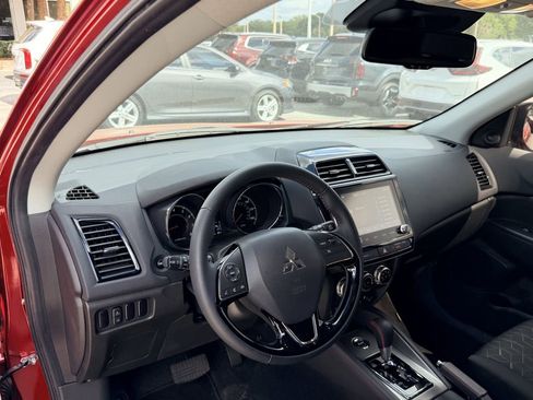Used 2024 Mitsubishi Outlander Sport AWD image 19