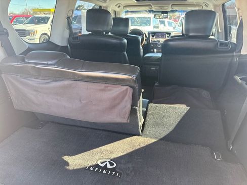 Used 2015 INFINITI QX80 Luxe w/ 22" Wheel Package image 6