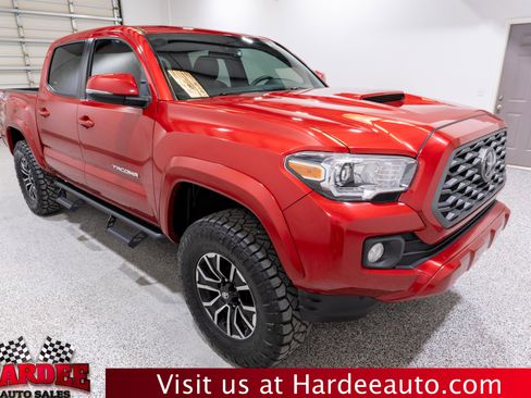 Used 2023 Toyota Tacoma TRD Sport w/ Technology Package AWD/4WD image 6