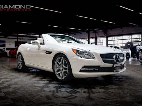 Used 2012 Mercedes-Benz SLK 350 image 25
