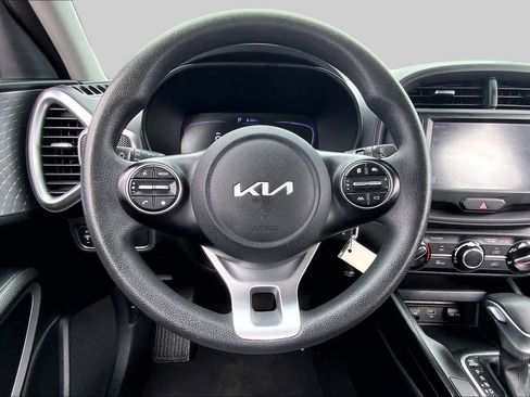 Used 2023 Kia Soul LX w/ Option Group 015 FWD image 6