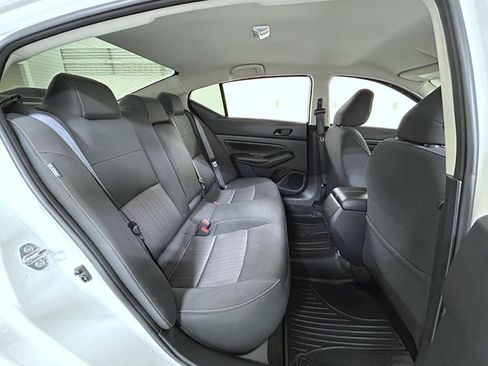 Used 2024 Nissan Altima 2.5 SV AWD/4WD image 19