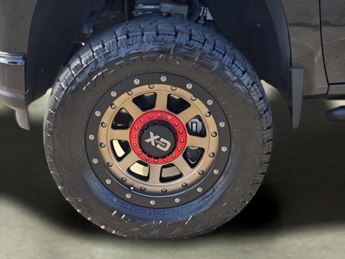 Used 2021 Chevrolet Silverado 1500 RST AWD/4WD image 11
