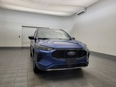 Used 2023 Ford Escape ST-Line image 14