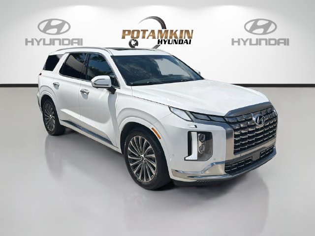 Used 2024 Hyundai Palisade Calligraphy FWD image 3