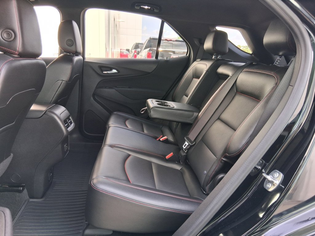 Used 2024 Chevrolet Equinox RS w/ RS Leather Package FWD image 21