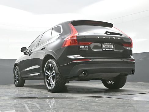 Used 2020 Volvo XC60 T8 Momentum image 26