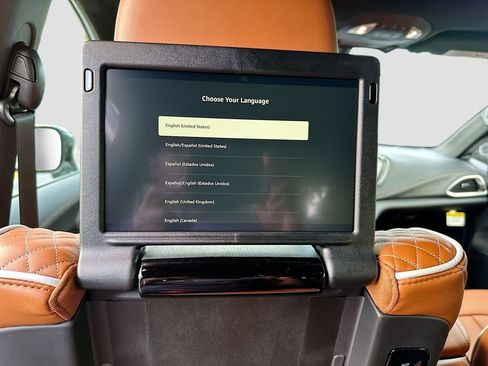 New 2026 Chrysler Pacifica Pinnacle image 34