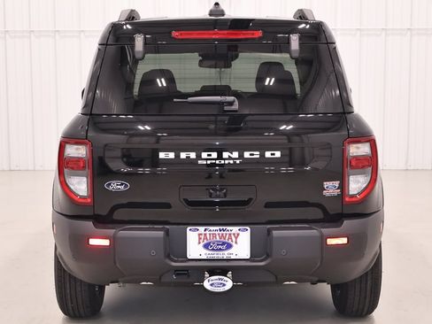 New 2026 Ford Bronco Sport Outer Banks w/ Outer Banks Tech Package+ AWD/4WD image 8