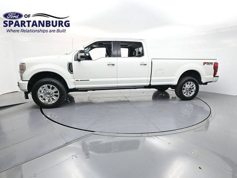 Certified 2022 Ford F250 Limited AWD/4WD image 4