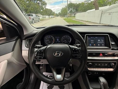 Used 2018 Hyundai Sonata SE image 9