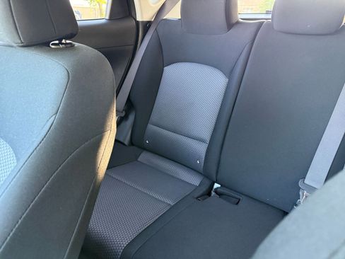 Used 2025 Kia Soul LX w/ LX Technology Package FWD image 39