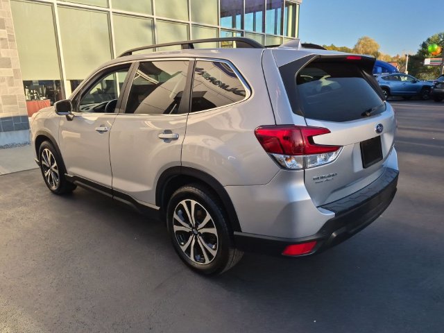 Used 2021 Subaru Forester Limited AWD/4WD image 5