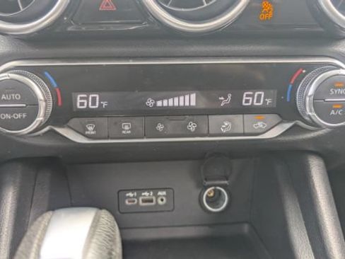 Used 2021 Nissan Sentra SV FWD image 33