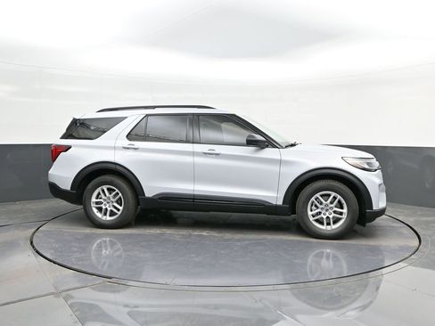 New 2026 Ford Explorer Active w/ Active Comfort Package image 24
