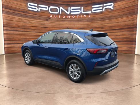 Used 2023 Ford Escape Active w/ Tech Pack #2 image 3