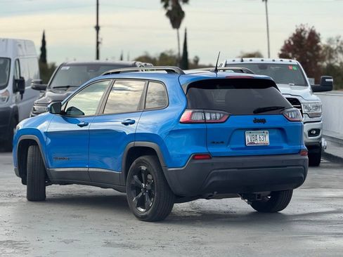 Used 2021 Jeep Cherokee Latitude Plus image 2