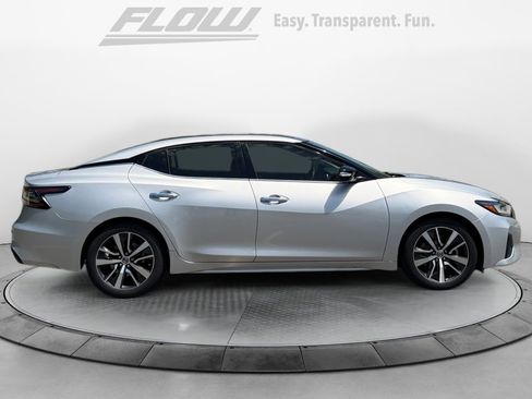 Used 2019 Nissan Maxima 3.5 SL w/ Floor Mat Group FWD image 8