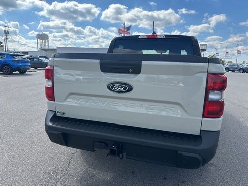 New 2025 Ford Maverick XLT w/ Black Appearance Package image 21
