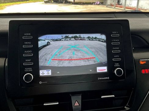 Used 2022 Toyota Camry SE w/ Cold Weather Package FWD image 13