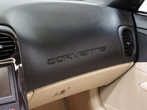 Used 2008 Chevrolet Corvette Convertible w/ Preferred Equipment Group RWD image 19