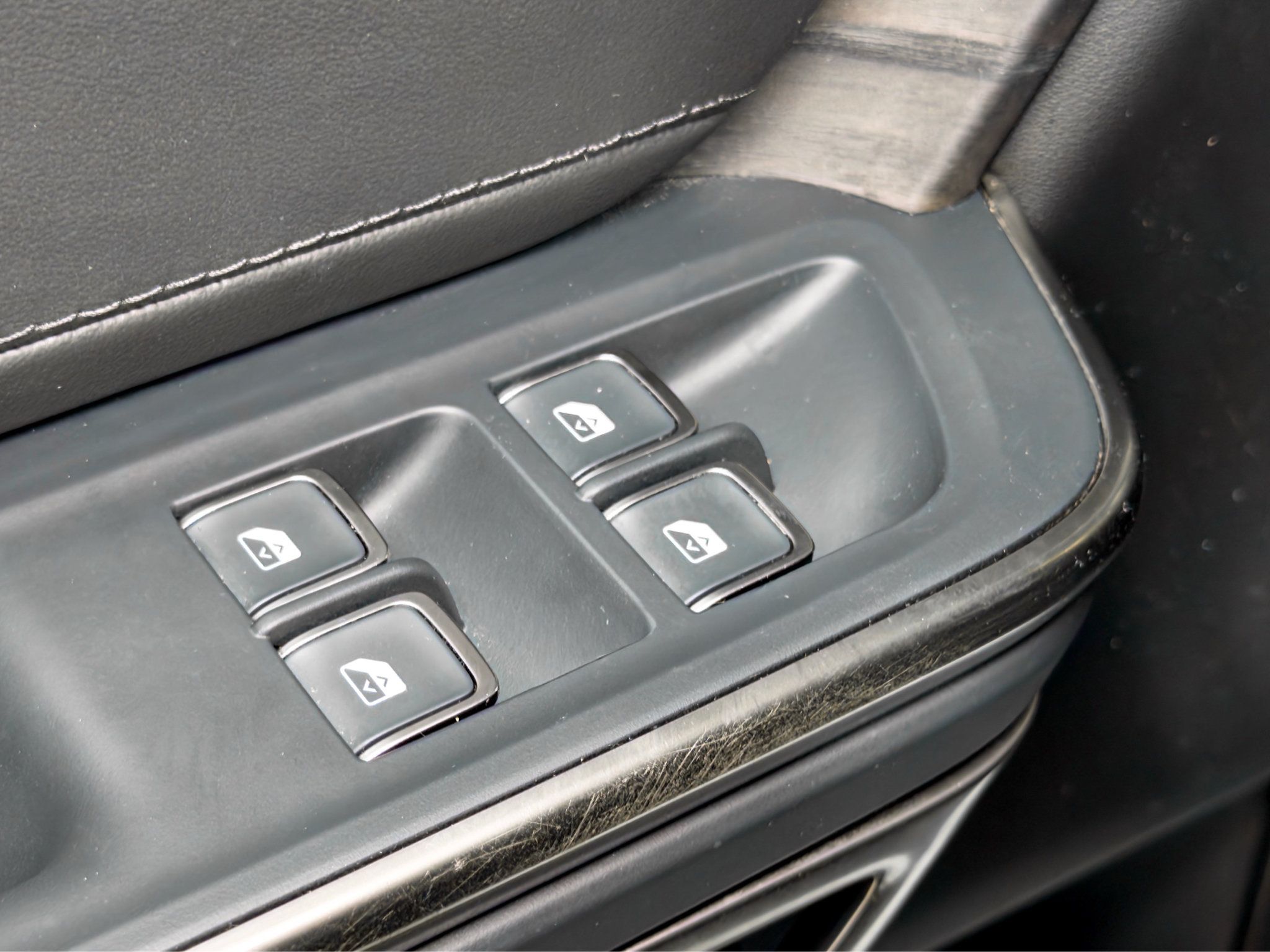 Used 2023 Rivian R1S Adventure Quad AWD/4WD image 8
