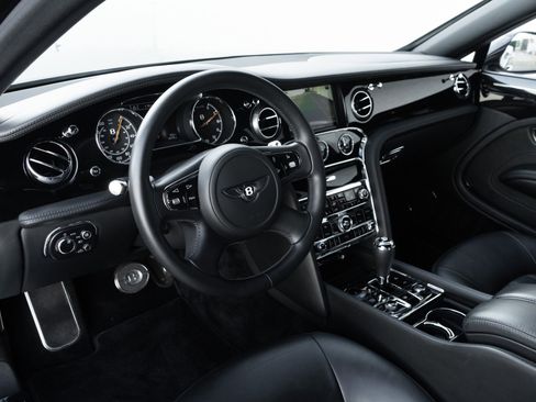 Used 2015 Bentley Mulsanne image 4