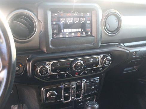 Used 2020 Jeep Gladiator Sport w/ Quick Order Package 24S AWD/4WD image 21